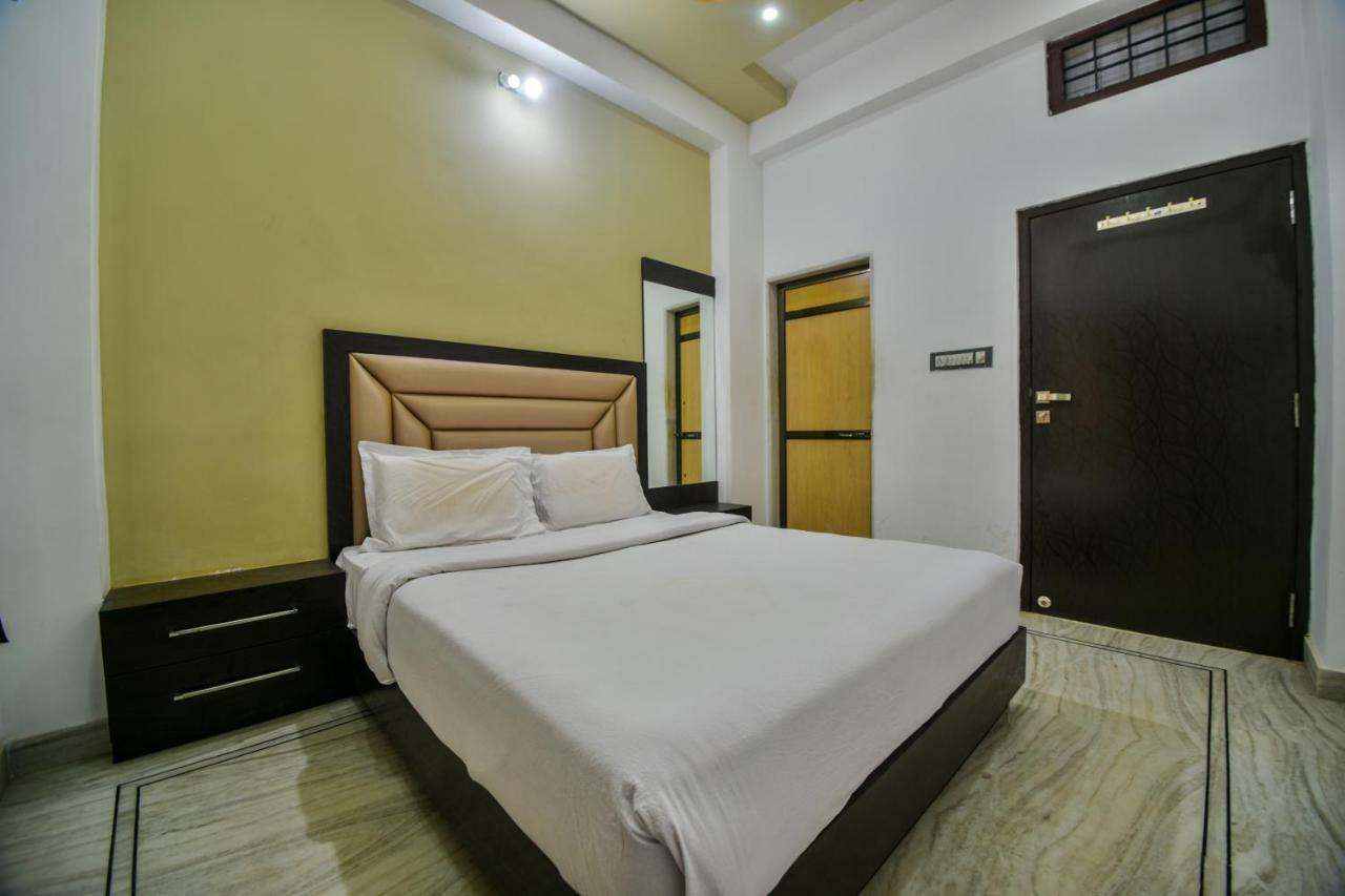 Hotel Vinayaka Nāthdwāra Exteriér fotografie